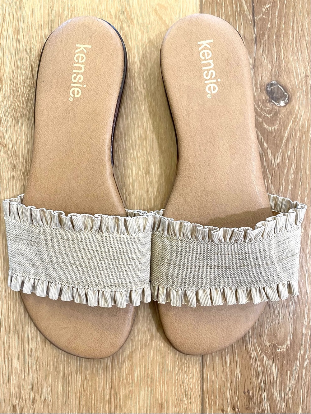 Kensie Beige Ruffle Slide Sandals Womens Size 9 Textile Upper Boho Casual Summer